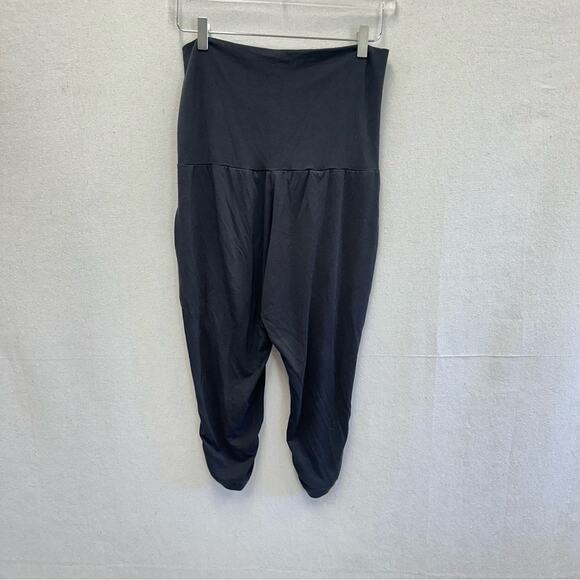 Nike black foldover modal‎ ruched leg capri yoga pant size small - Picture 15 of 16